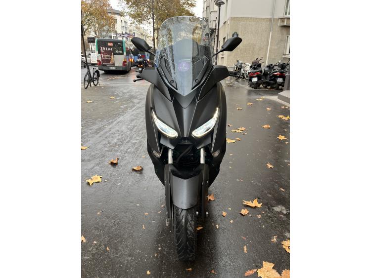 YAMAHA XMAX 125 abs