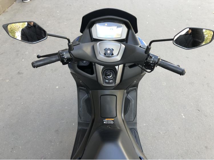 YAMAHA NMAX 125 abs