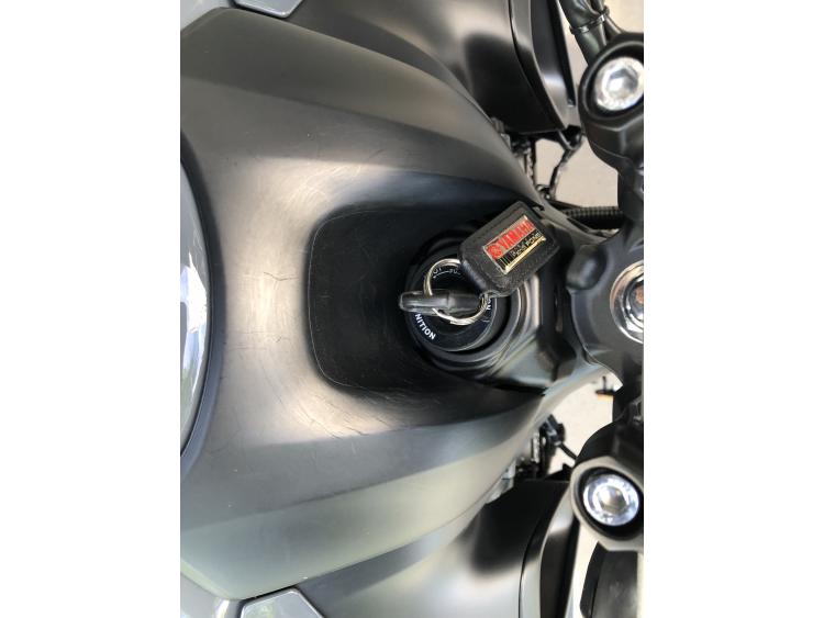 YAMAHA MT-09 ABS