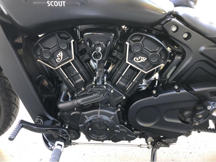 INDIAN SCOUT ROGUE 1133 
