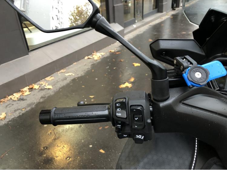 YAMAHA XMAX 300 Tech Max GARANTIE 07/2030